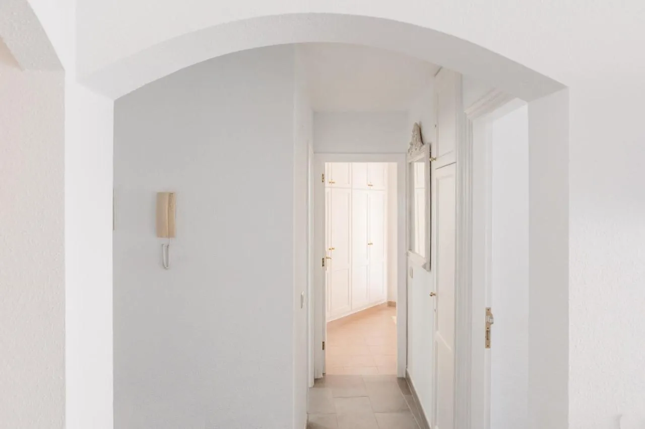 Apartamento con piscina a 50M del mar en La Caleta Costa Adeje  España